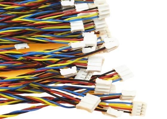 24AWG FEP는 방패/Unshield 유형 30 V를 가진 주문 철사 마구를 뒤틀었습니다